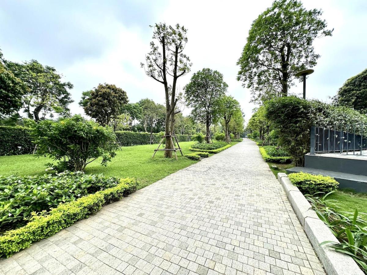 Lux Studio, Center Position, Quick To Airport, Next To Marriott And Nation Convention Centre Căn hộ