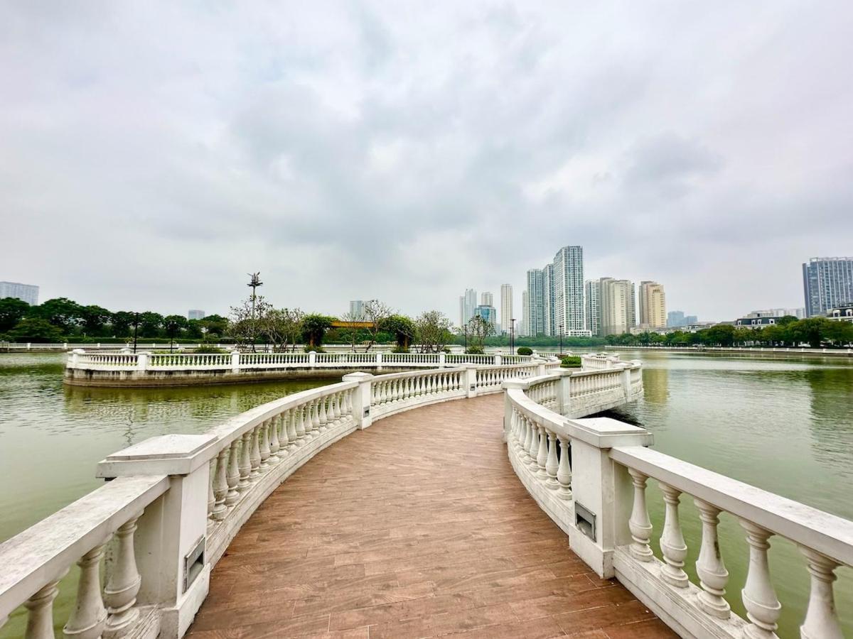 Lux Studio, Center Position, Quick To Airport, Next To Marriott And Nation Convention Centre * Hà Nội